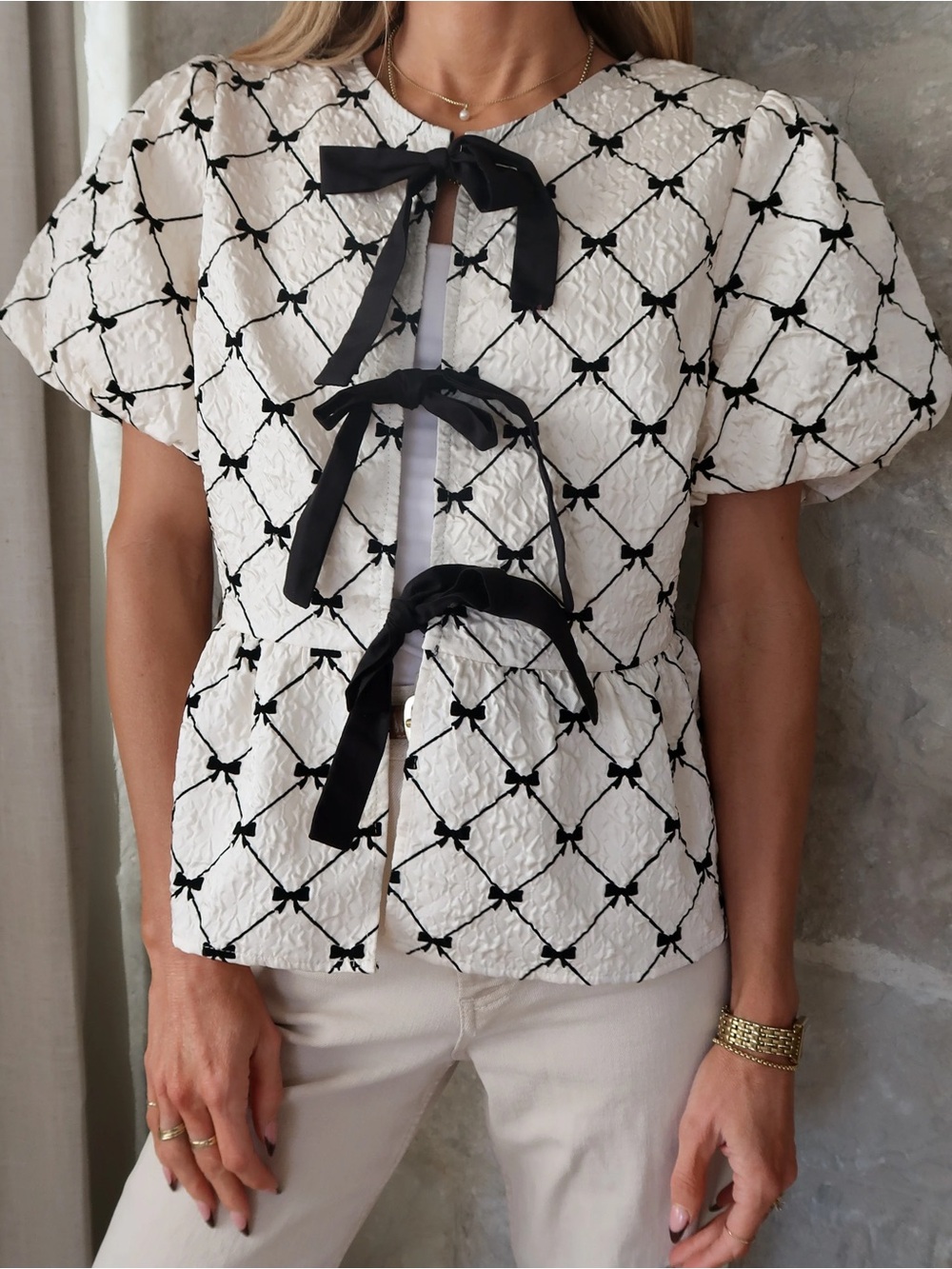 Idem ditto White Puff Sleeve Bow tie Accent Top blouse